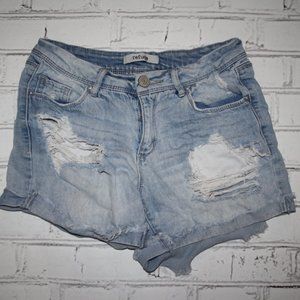 👖 Refuge Jean Shorts – Size 0 Classic Cut · Light Wash · Worn-In Charm